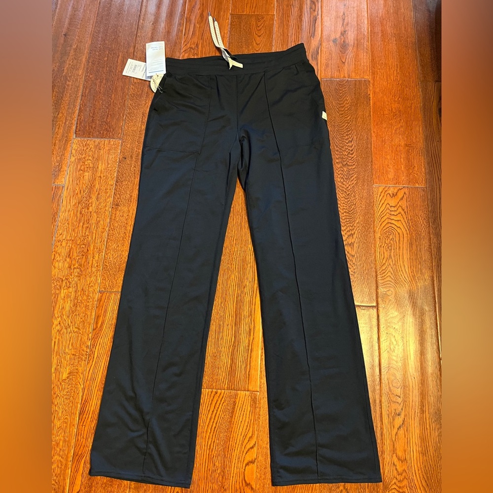 VUORI wide leg pants Small - NWT
